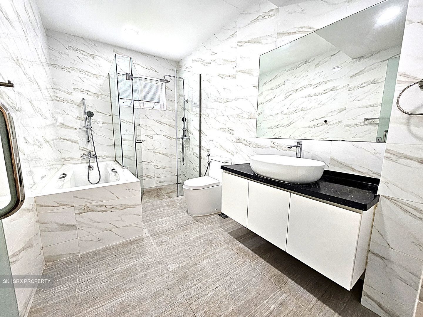 Chancery Hill Road (D11), Condominium #579632381